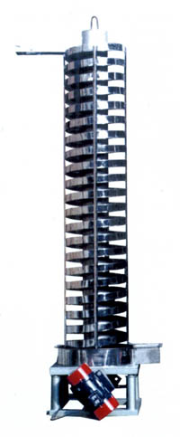 CZTSϵ�д�ֱ��������